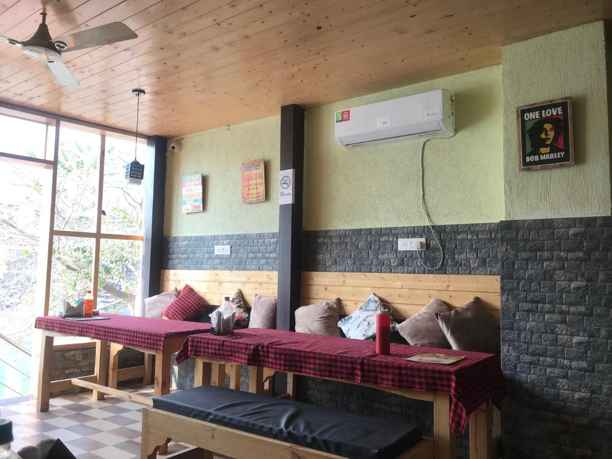 Hotel Cosy Nook Ришикеш Экстерьер фото